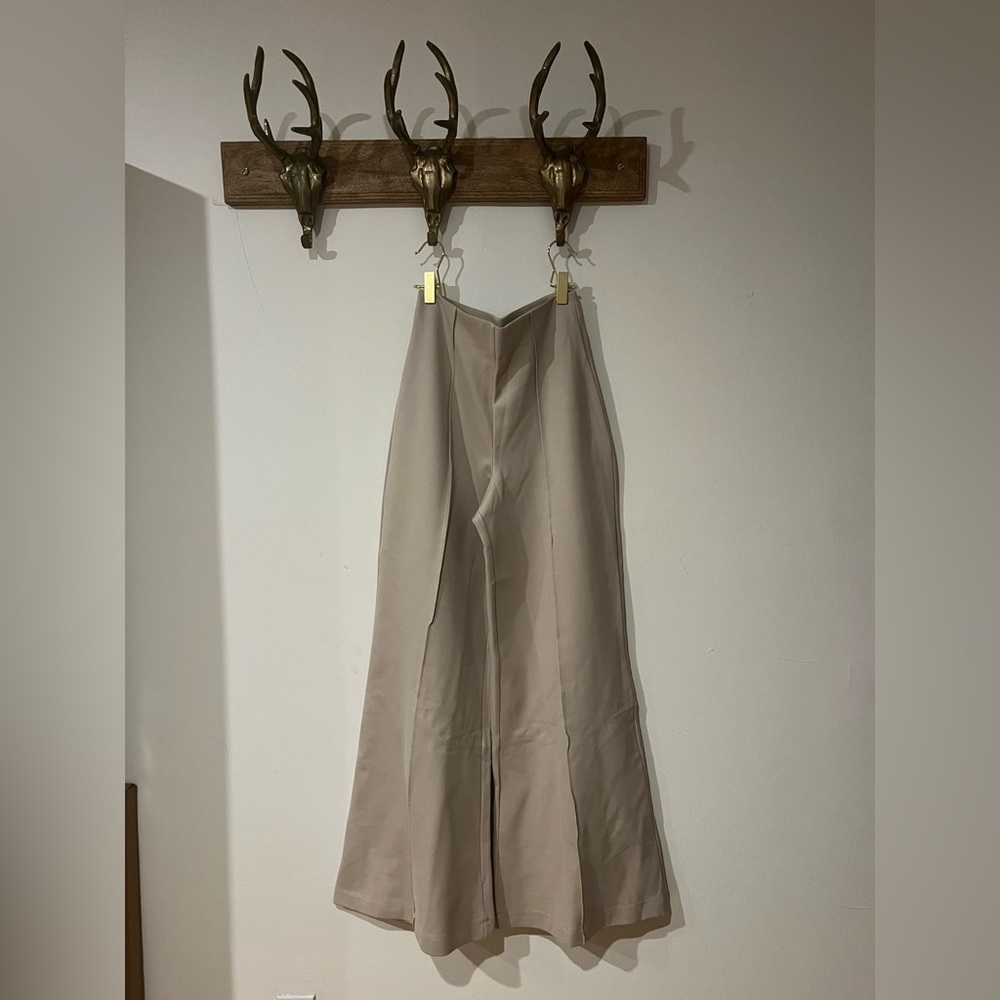 Quince dreamy cream flares to end all flares!